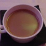 No pude bajarme del yate donde los blogueros festejaron hasta que me trajeran una taza de cafe. ;D  I couldn't get off the yacht where the bloggers partied until I was brought a cup of coffee!   ;D